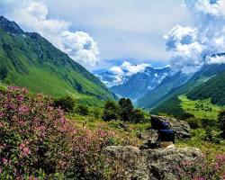 Dhadkan Aur Uuchaayi: Uttarakhand Ke Behtareen Adventure Thikane tr